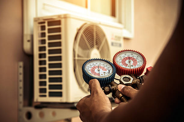 Professional Hvac technician working in Toast, NC